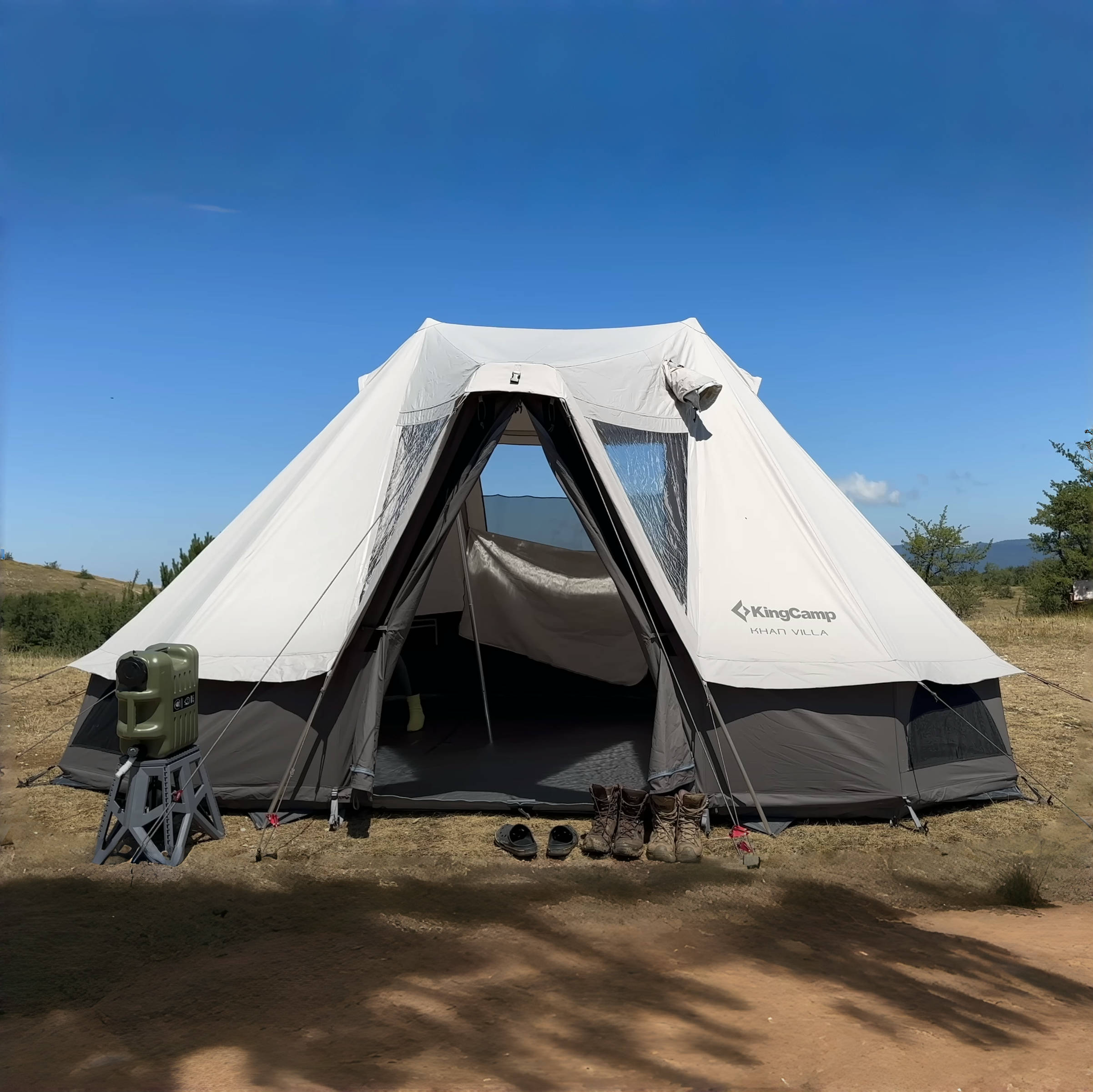 kingcamp-khan-villa-tenda-campana-glamping-4-stagioni-4-6-posti-con-camera-inter image 2